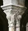 Capitel 4 de la galeria este del claustro de la catedral de Saint-Bertrand-de-Comminges