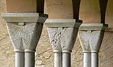 Capiteles 5-7 de la galeria oeste del claustro de la colegiata de Saint-Pierre de Saint-Gaudens