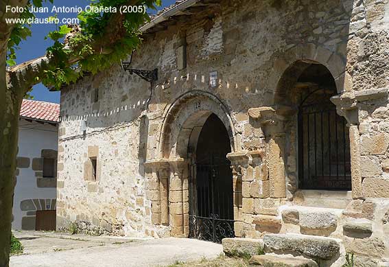 Gelera porticada de la iglesia de San Zadornil