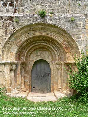 Portada de la iglesia de la Inmaculada Concepcin de Crespos